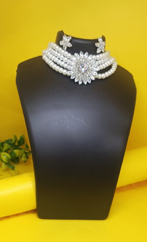 Multilayer Pearl Choker Necklace with Earring